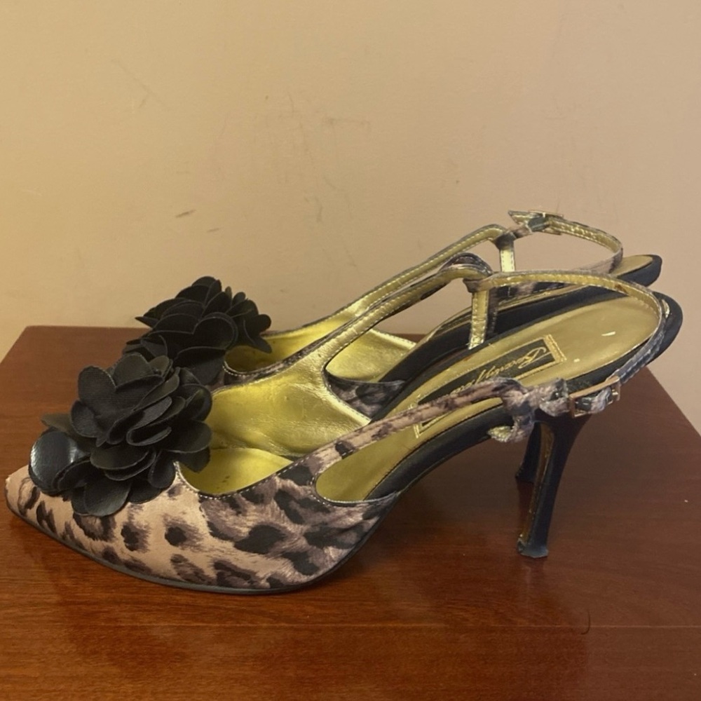 Beverly Feldman Black Floral Women's Shoes